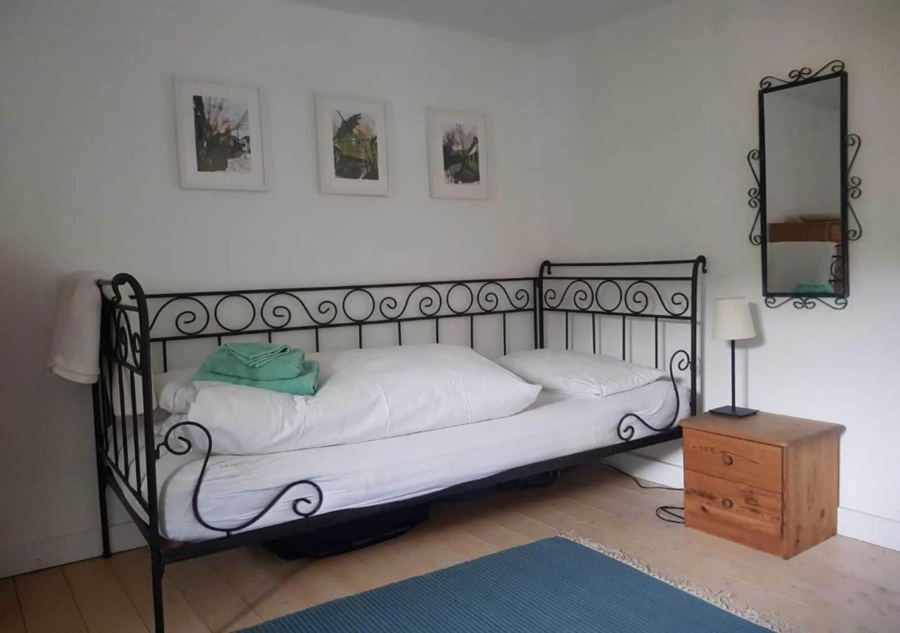Aeltestes Haus In Quentel - Ferienwohnung 1 Mit Kleinem Garten Hessisch Lichtenau ภายนอก รูปภาพ
